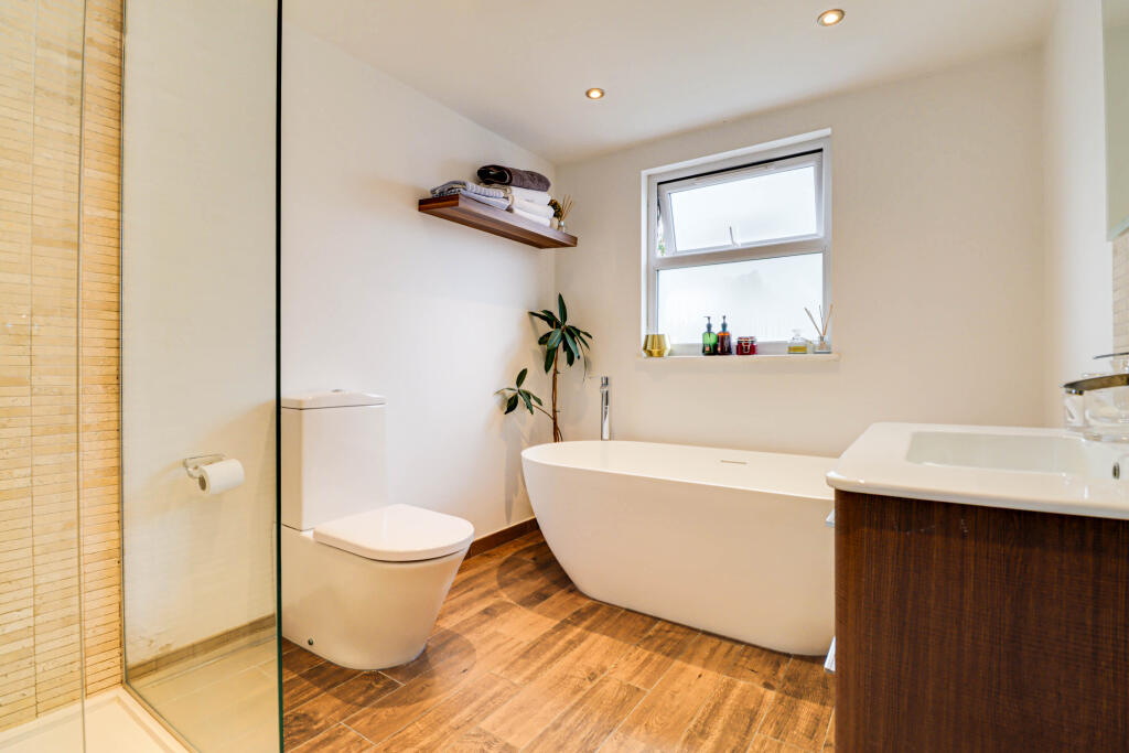 Additional image 6 of High Street, London Colney, AL2