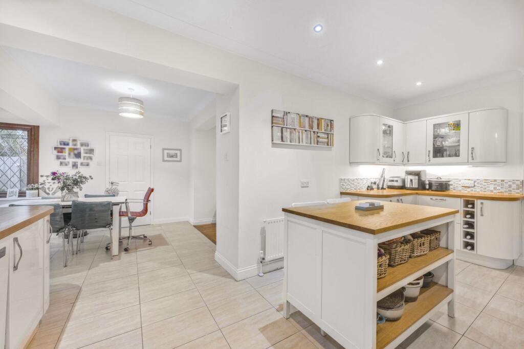 Additional image 6 of Enid Close, St. Albans, AL2