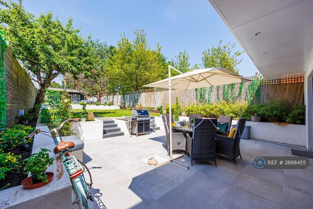 Additional image 26 of Charmouth Road, St. Albans, AL1