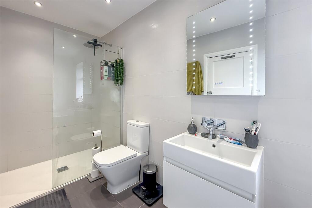 Additional image 11 of Stanley Avenue, Chiswell Green, St. Albans, Hertfordshire, AL2