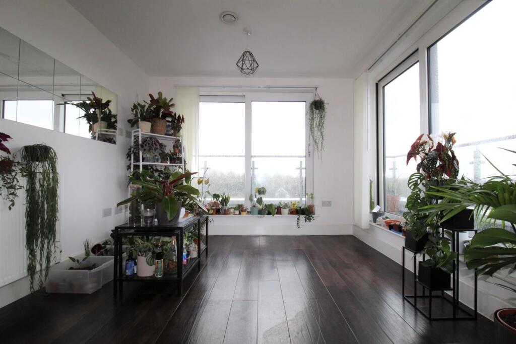 Additional image 3 of Serra House, St Albans