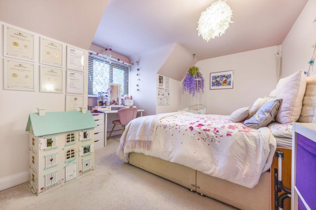 Additional image 19 of Enid Close, St. Albans, AL2