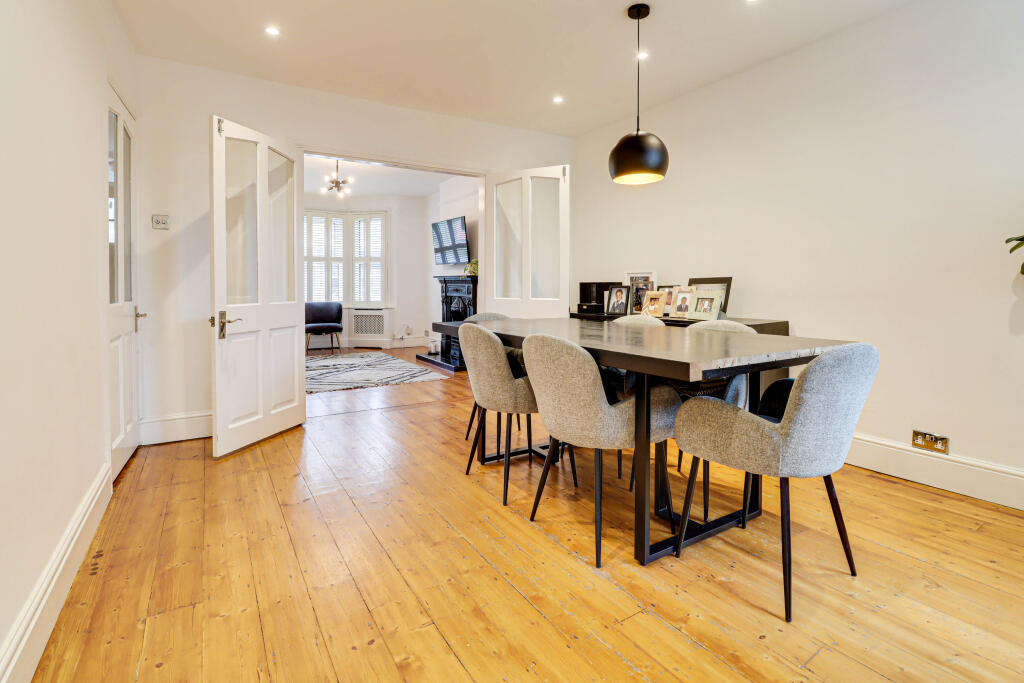 Additional image 4 of High Street, London Colney, AL2