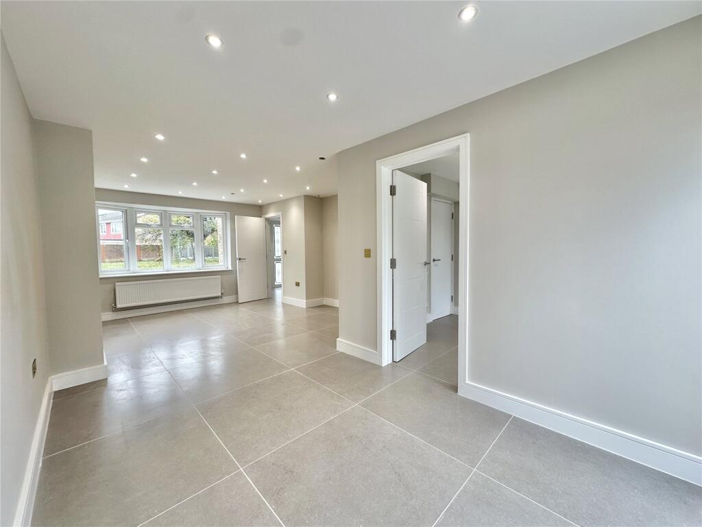 Additional image 2 of Wych Elms, Park Street, St. Albans, Hertfordshire, AL2