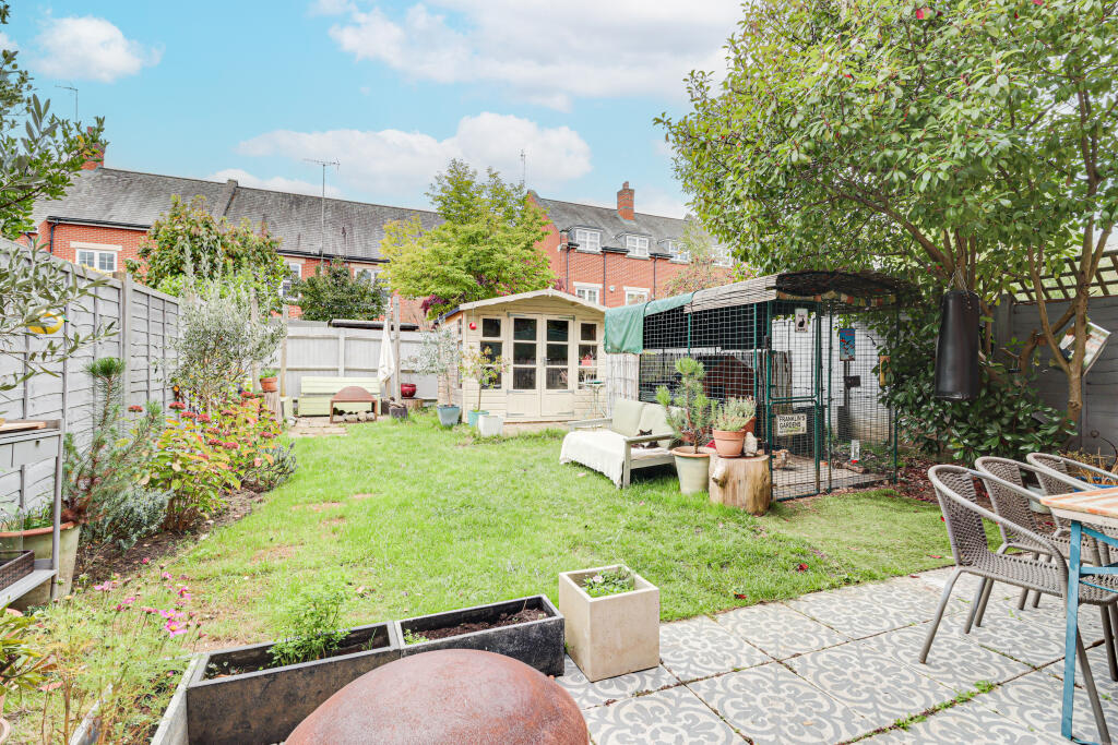 Additional image 27 of Beningfield Drive, London Colney, AL2