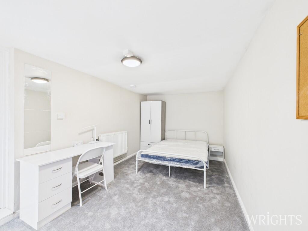 Additional image 8 of Roe Green Close, Hatfield