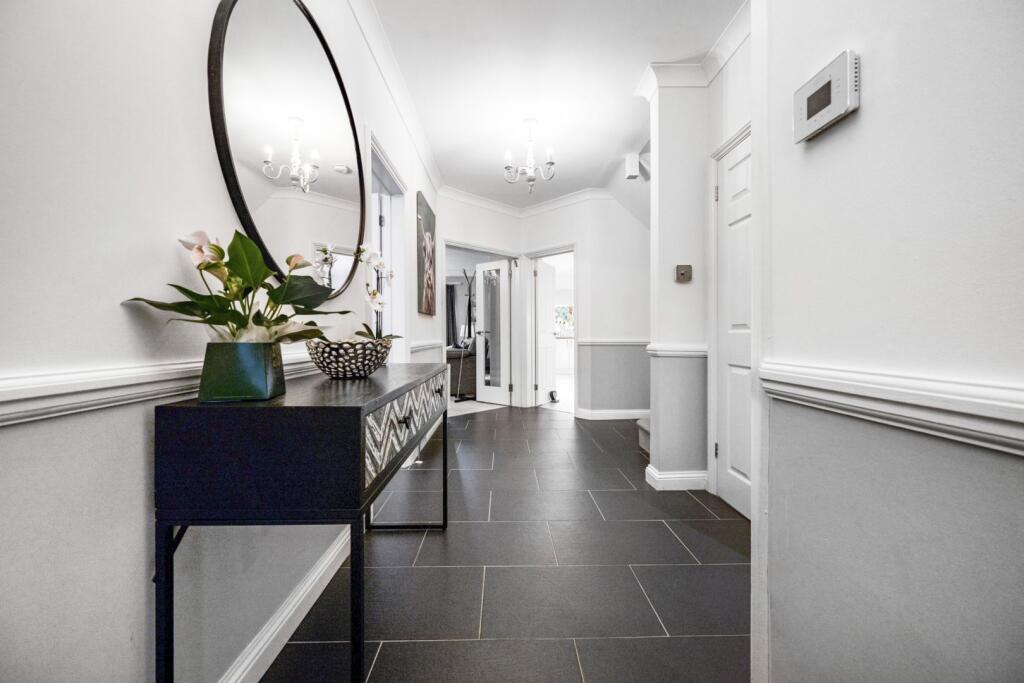 Additional image 3 of Enid Close, St. Albans, AL2