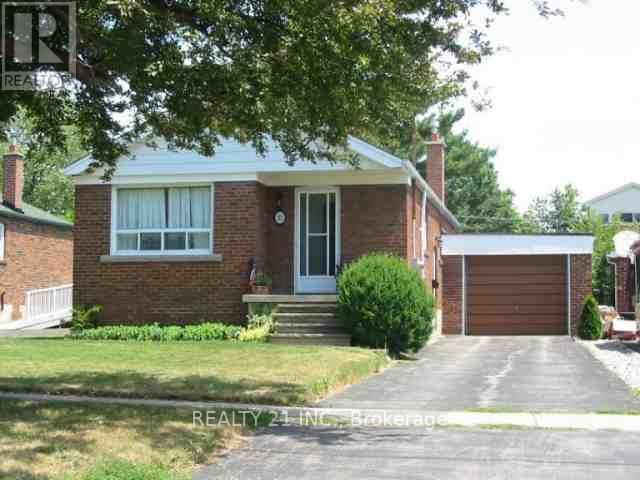 Property image for 33 VERNADALE CRESCENT|Toronto (Clairlea-Birchmount), Ontario M1L3M5
