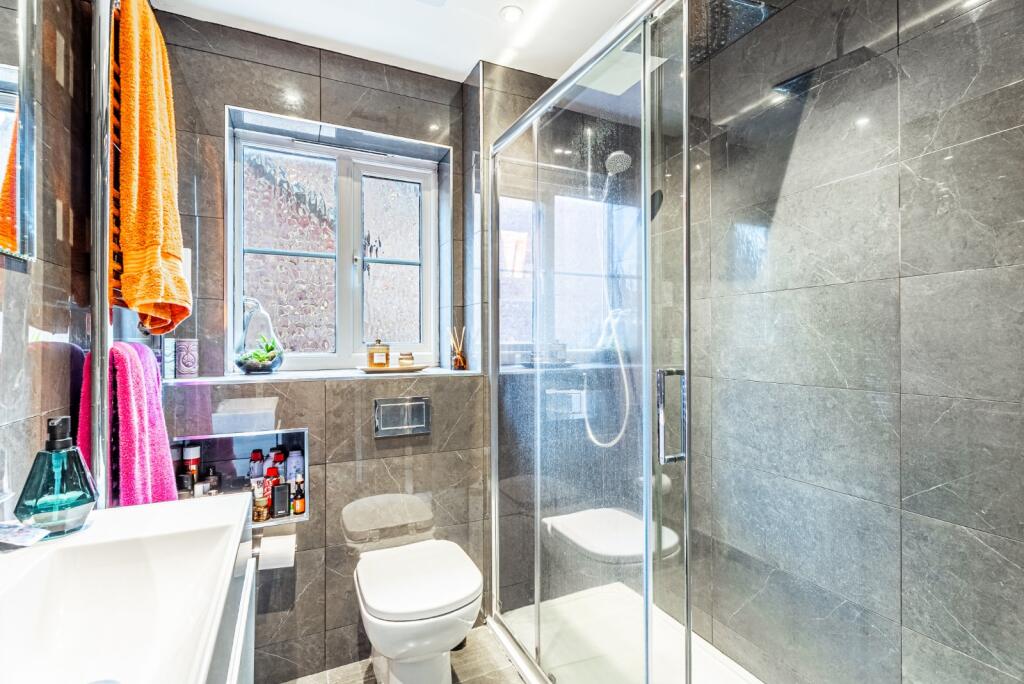 Additional image 12 of Orient Close, St. Albans, Hertfordshire, AL1