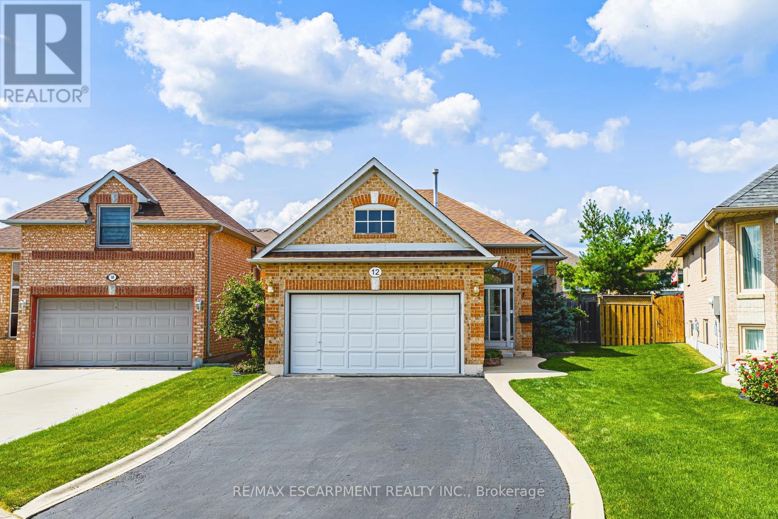 Property image for 12 SUMMERFIELD CRESCENT|Brampton (Brampton West), Ontario L6X4L3