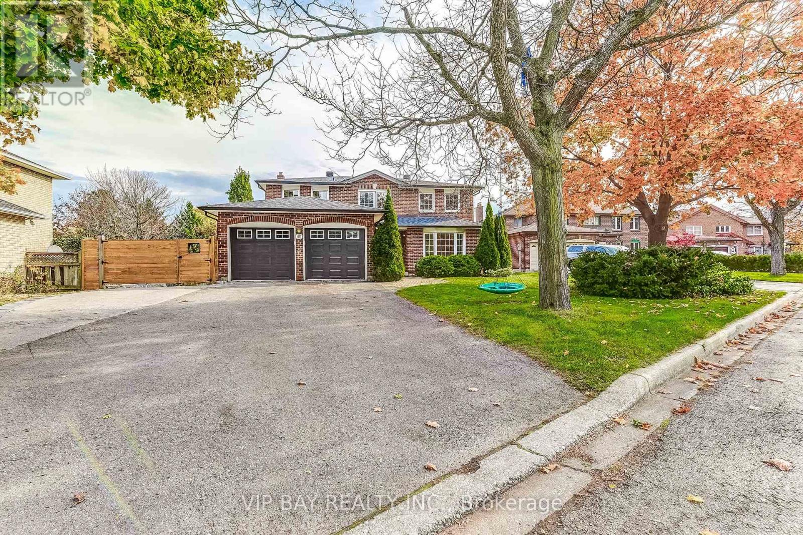 Property image for 40 DAWNRIDGE TRAIL|Brampton (Heart Lake West), Ontario L6Z2A1
