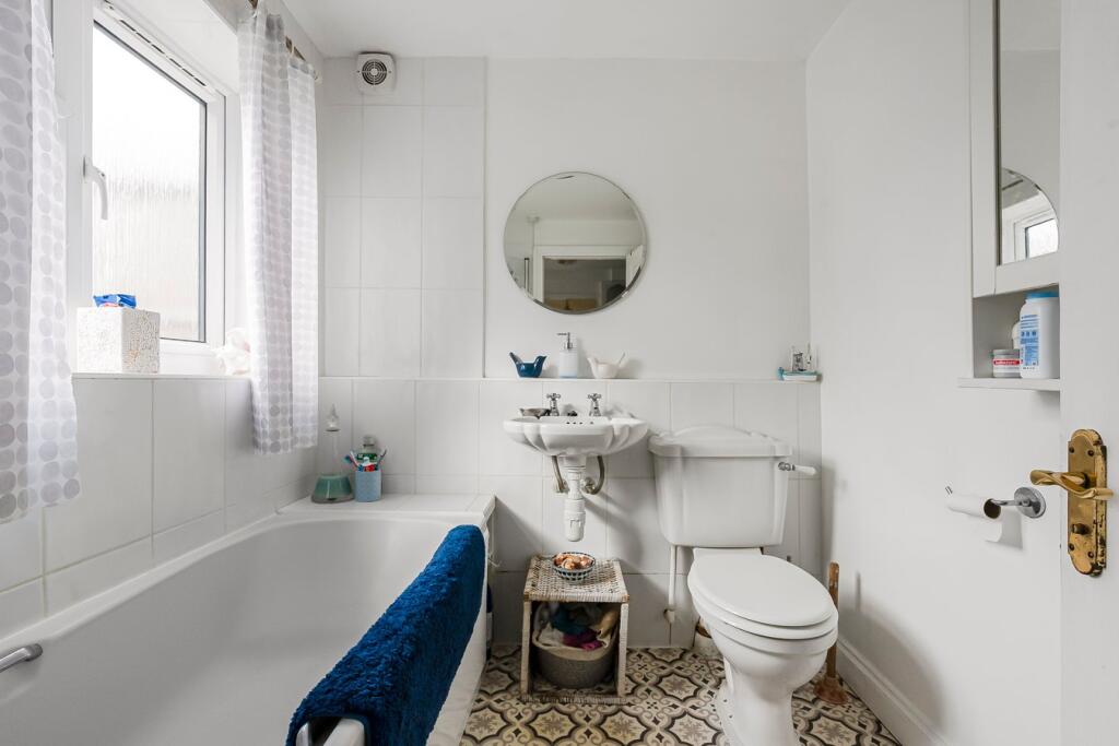 Additional image 9 of Great Braitch Lane, Hatfield, AL10