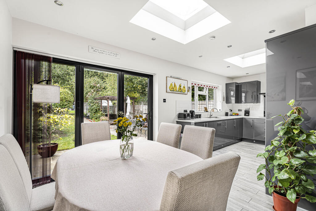 Additional image 2 of Penn Road, Park Street, St Albans, AL2