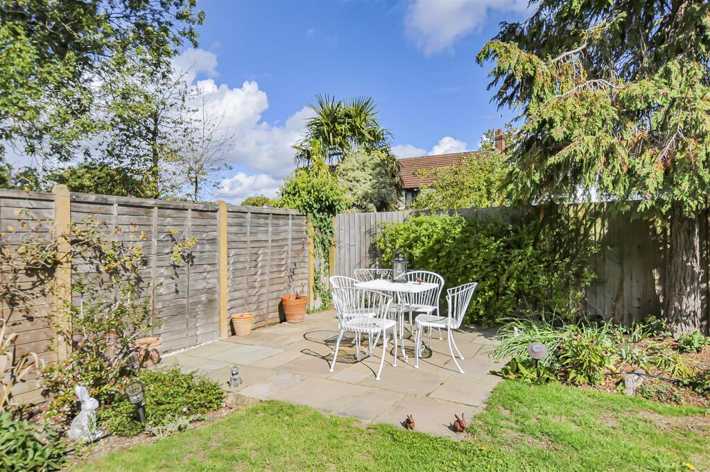 Additional image 16 of Oakwood Road, Bricket Wood, St. Albans