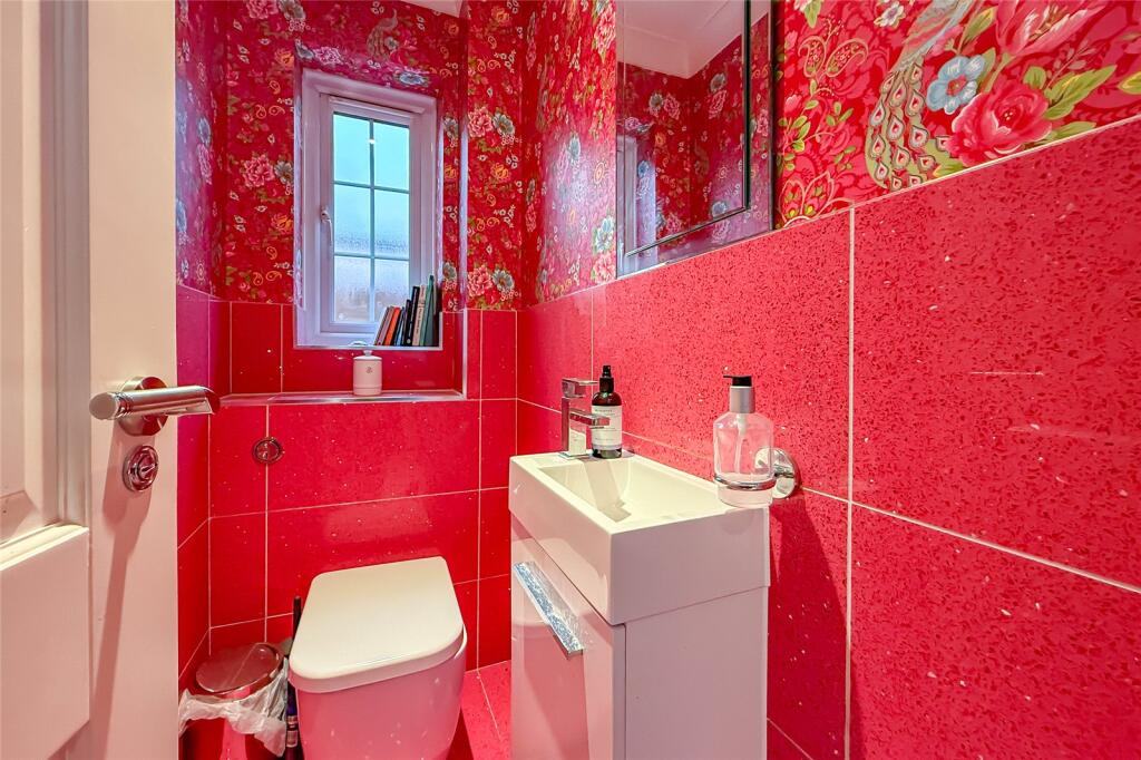 Additional image 18 of Park Street Lane, Park Street, St. Albans, Hertfordshire, AL2