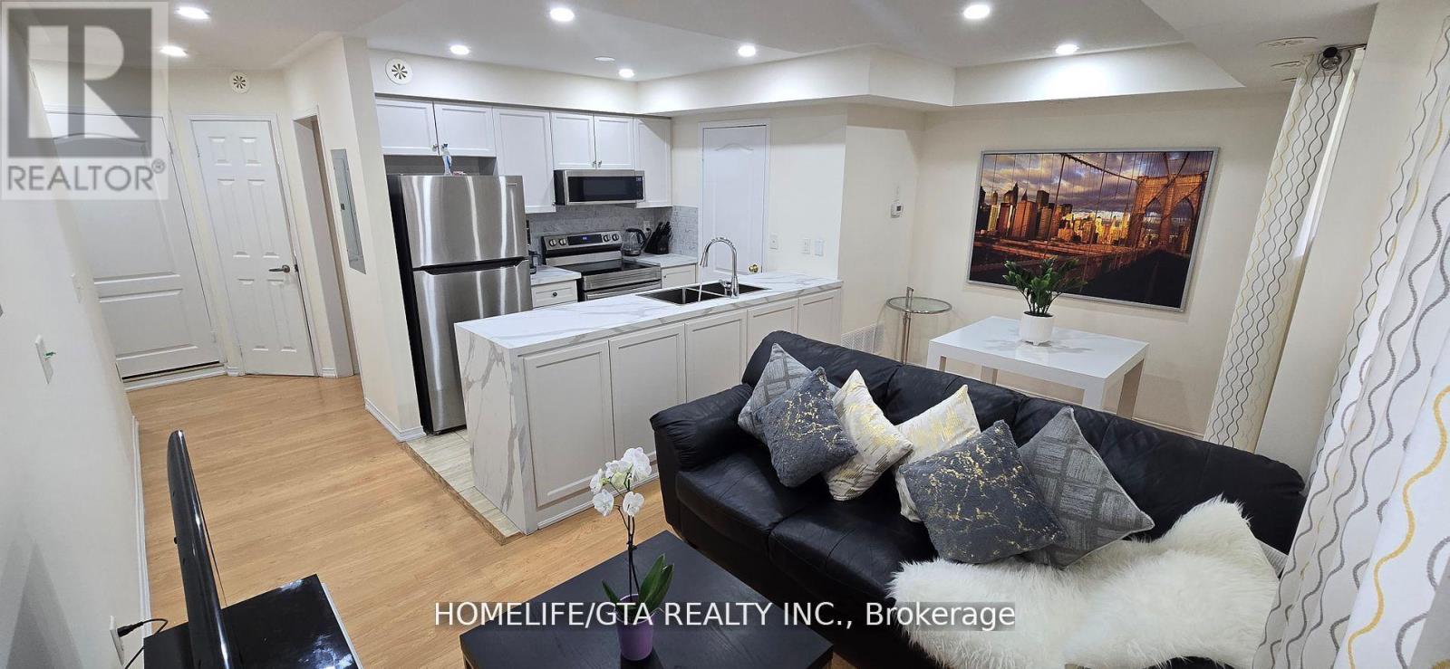 Property image for 3 - 157 ISAAC DEVINS BOULEVARD|Toronto (Humberlea-Pelmo Park), Ontario M9M0C5