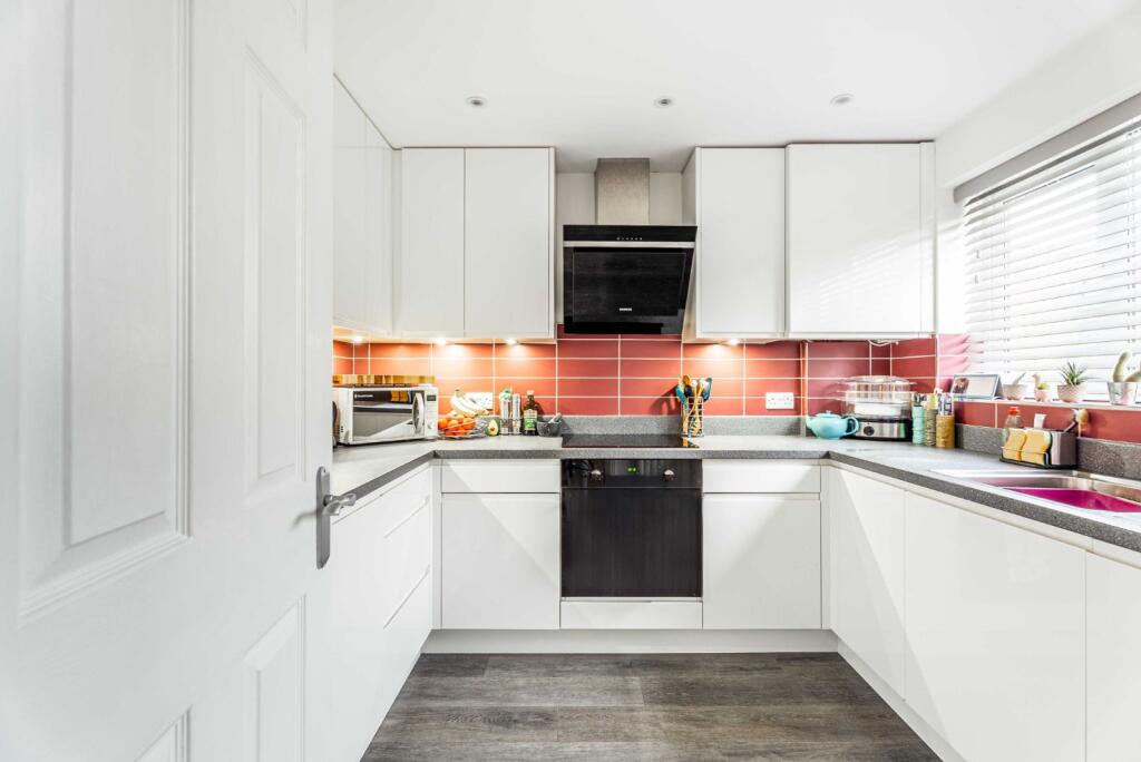 Additional image 7 of Orient Close, St. Albans, Hertfordshire, AL1