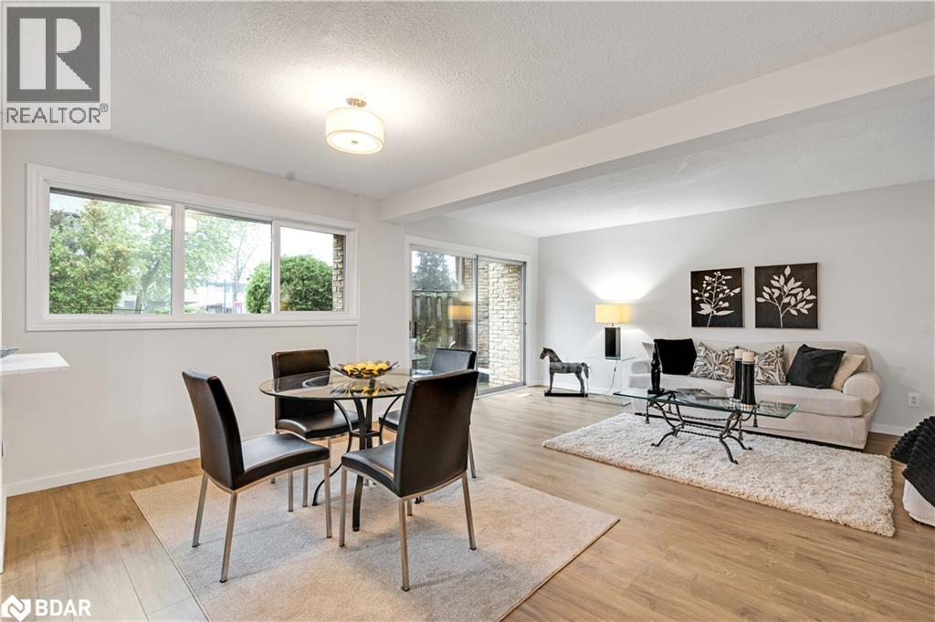 2605 WOODCHESTER Drive Unit# 57|Mississauga, Ontario L5K2E3