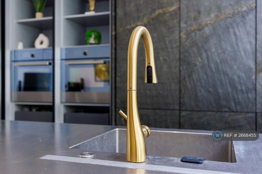 Additional image 31 of Charmouth Road, St. Albans, AL1