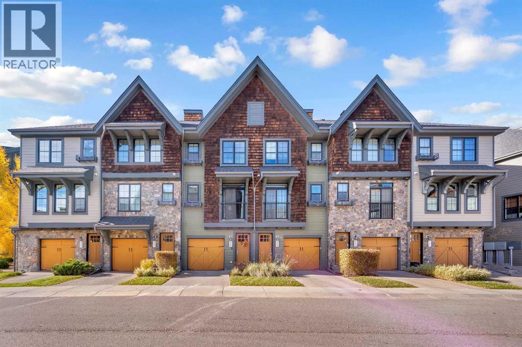 Primary image of 426 Ascot Circle SW|Calgary, Alberta T3H0X3