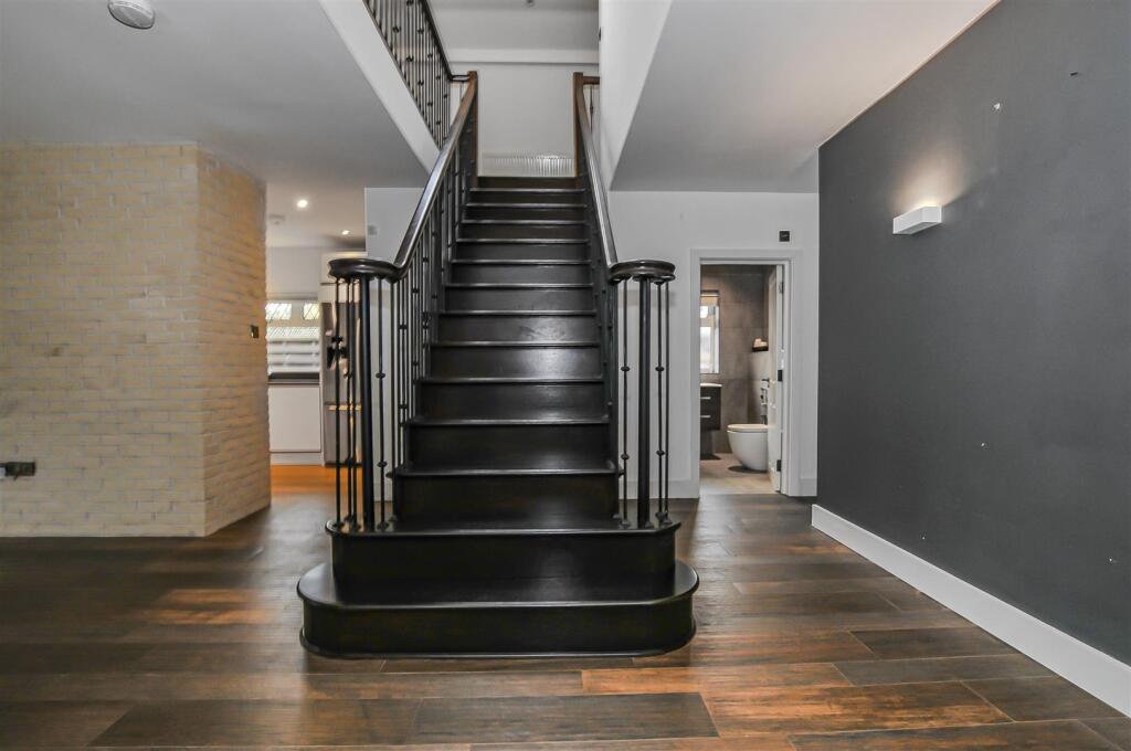 Additional image 26 of Hazel Road, Park Street, St. Albans