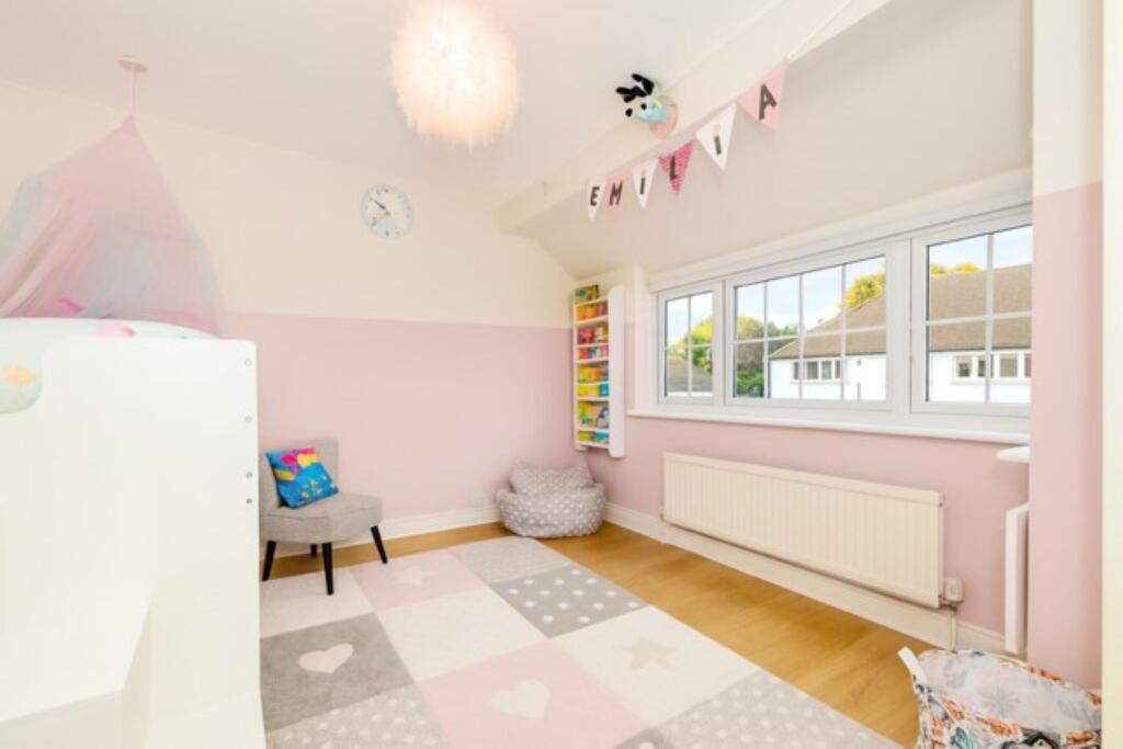 Additional image 9 of Fairway Close, Park Street, St. Albans