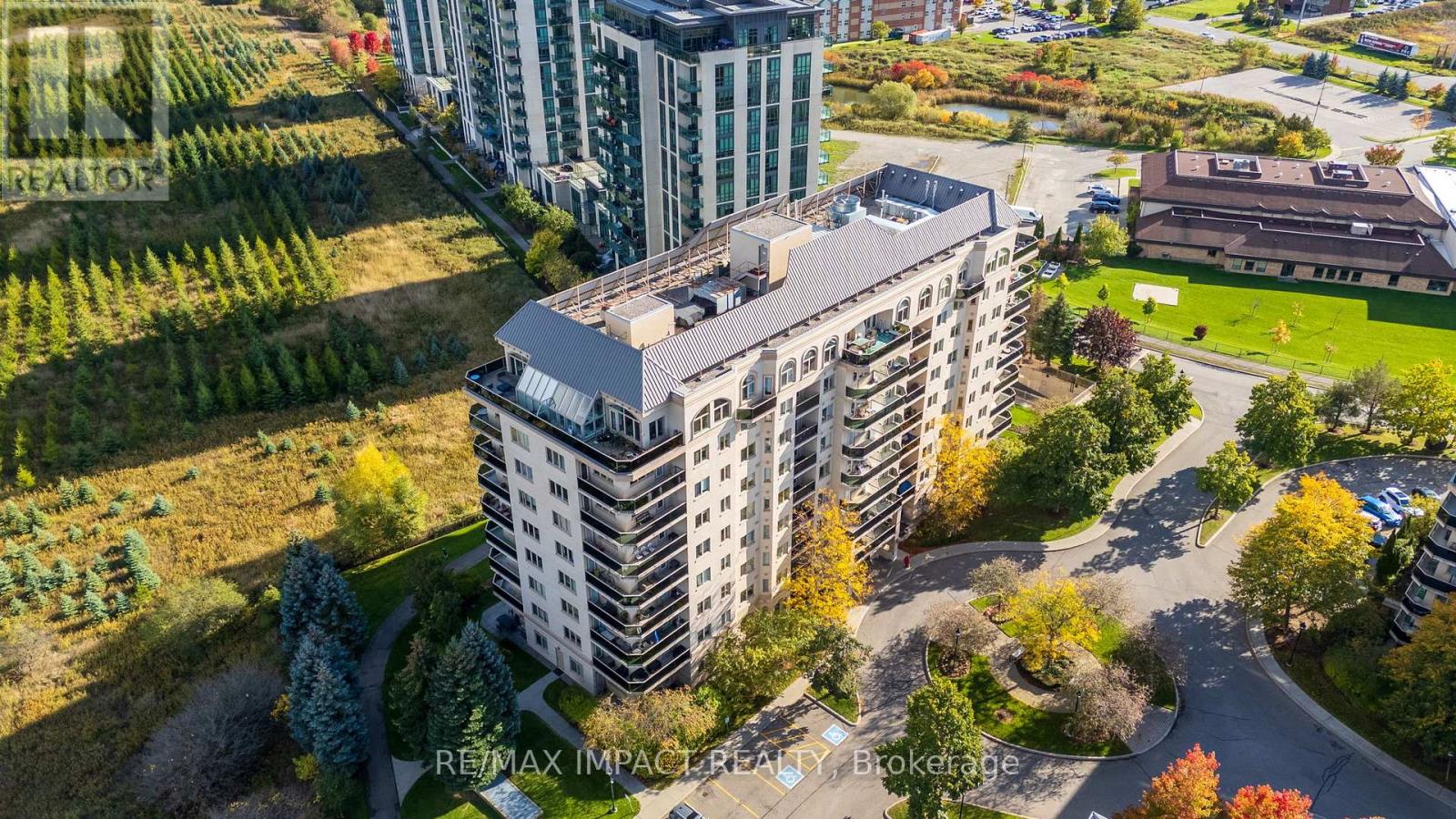 Property image for 204 - 10 DAYSPRING CIRCLE|Brampton (Goreway Drive Corridor), Ontario L6P1B9