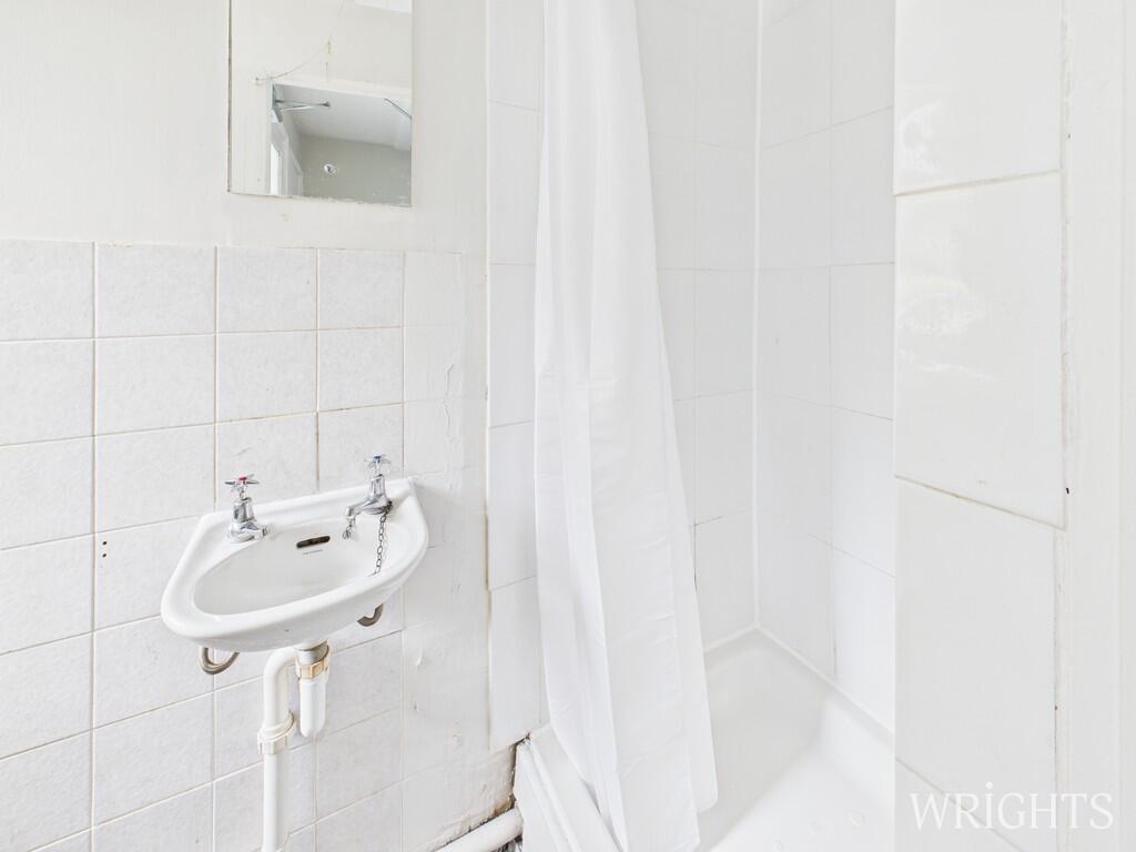 Additional image 18 of Roe Green Close, Hatfield