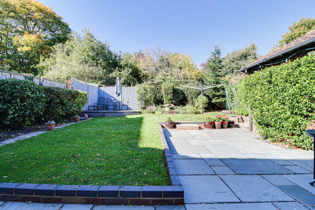 Additional image 16 of Old Orchard, Park Street, St Albans, AL2