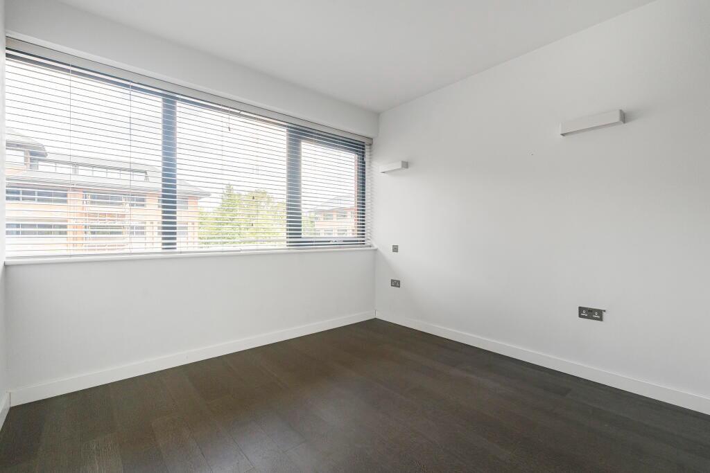 Additional image 7 of St. Albans, Hertfordshire, AL1