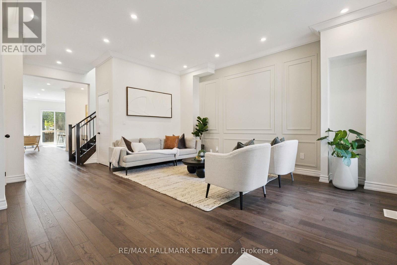Primary image of 147 MCINTOSH STREET|Toronto (Birchcliffe-Cliffside), Ontario M1N3Y8
