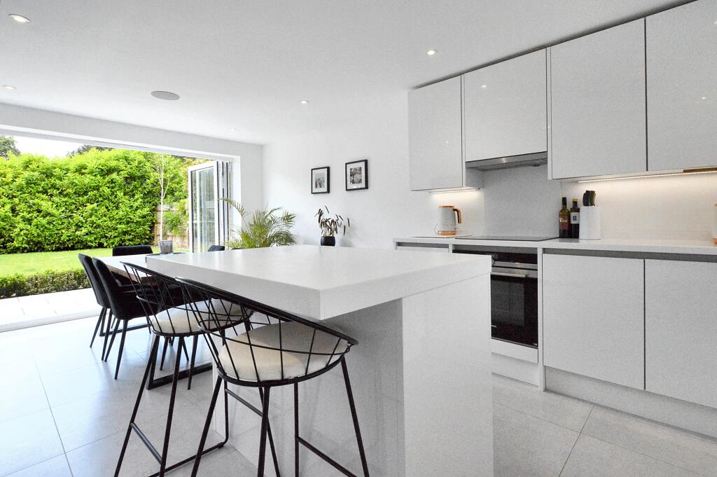 Additional image 2 of Mayflower Road, St Albans, AL2