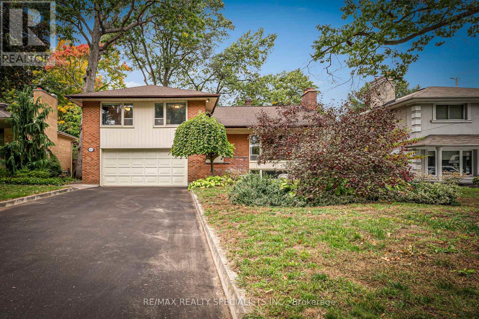 Property image for 1403 BALLYCLARE DRIVE|Mississauga (Erindale), Ontario L5C1J4