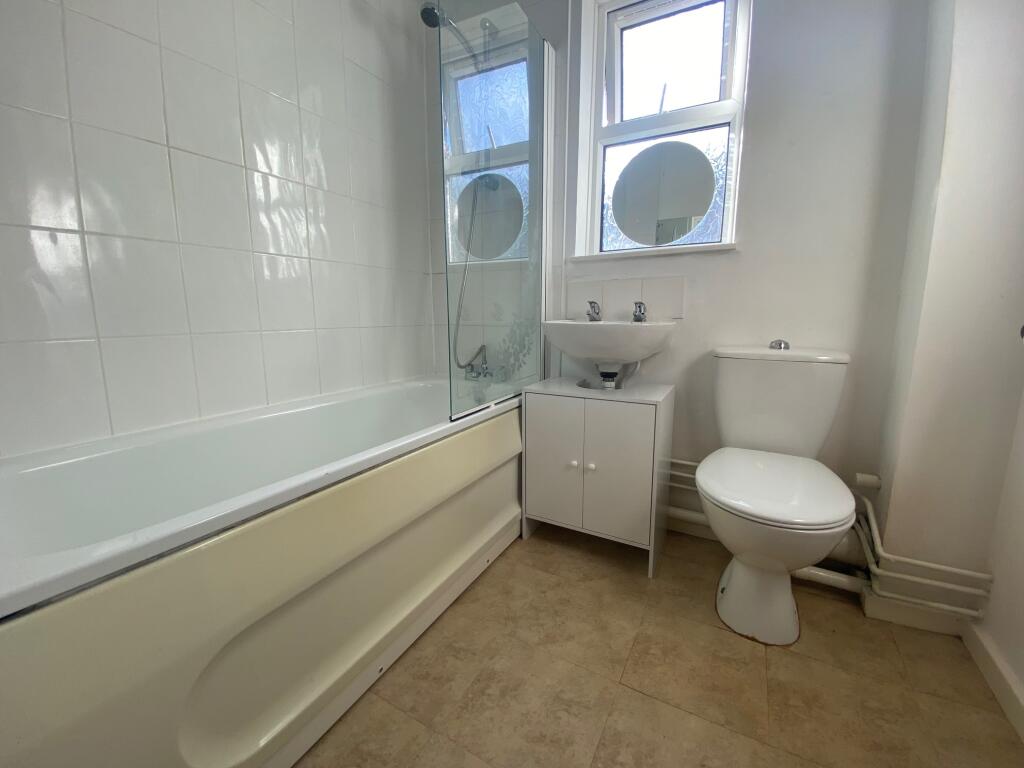 Additional image 6 of Broadwater Crescent, WELWYN GARDEN CITY