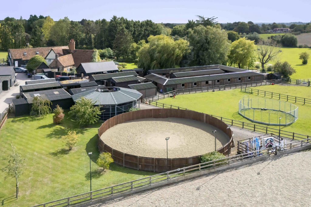 Additional image 36 of Pottersheath Road, Welwyn, AL6