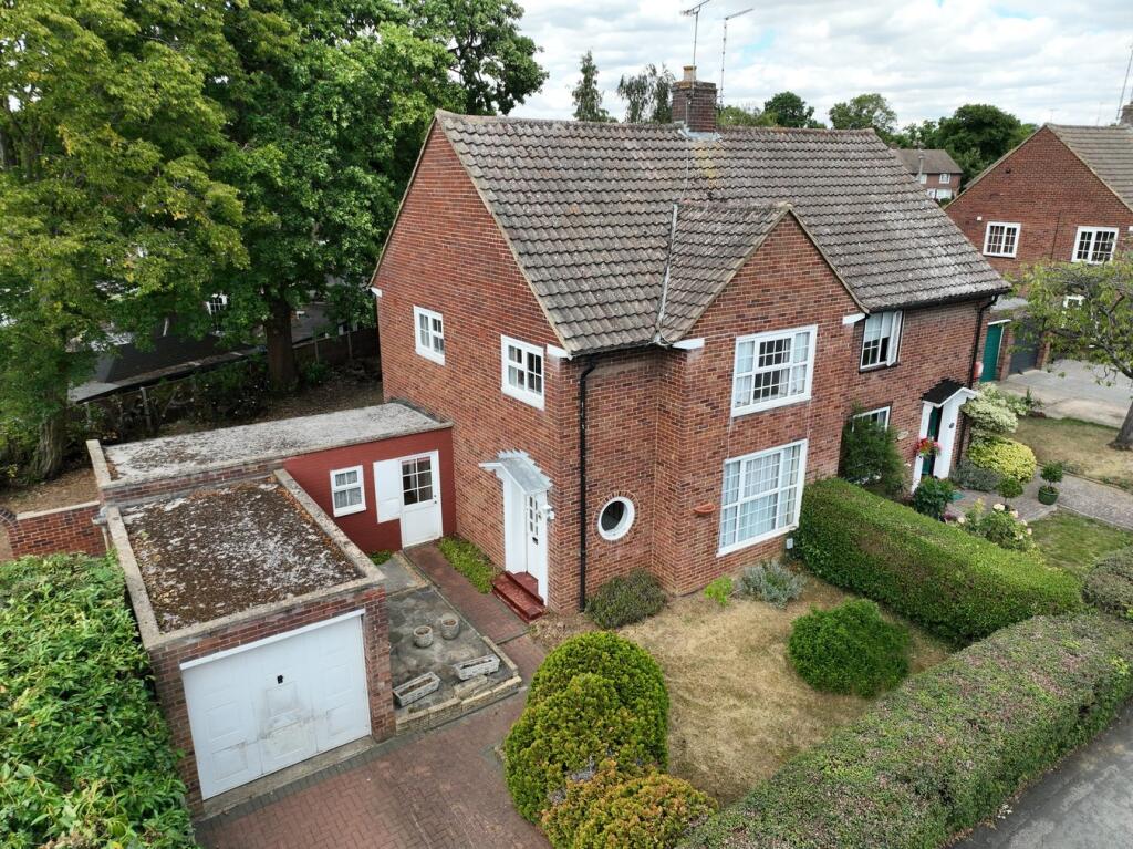 Beehive Lane, Welwyn Garden City, AL7