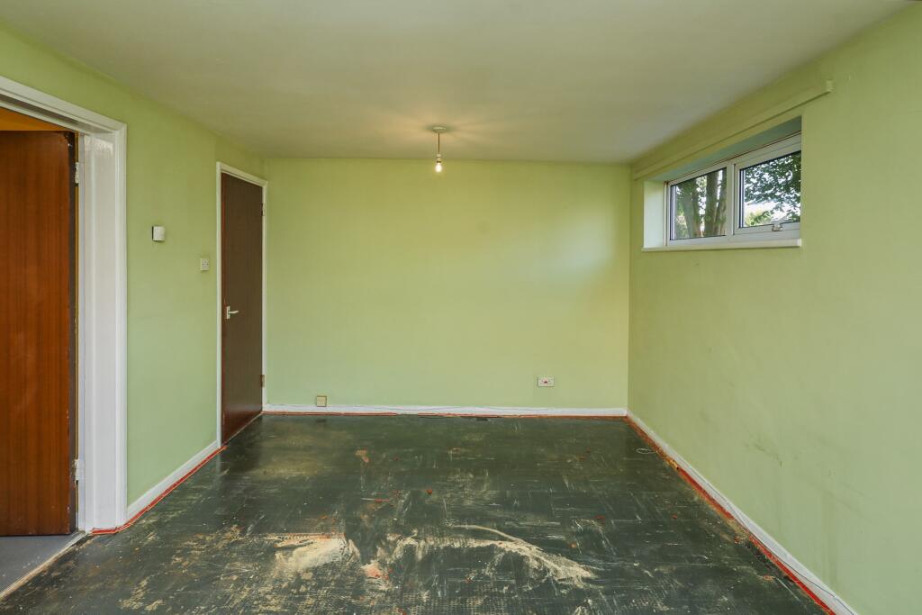 Additional image 10 of 6 Bridge Court, Hillside Road, Harpenden, Hertfordshire, AL5 4DH