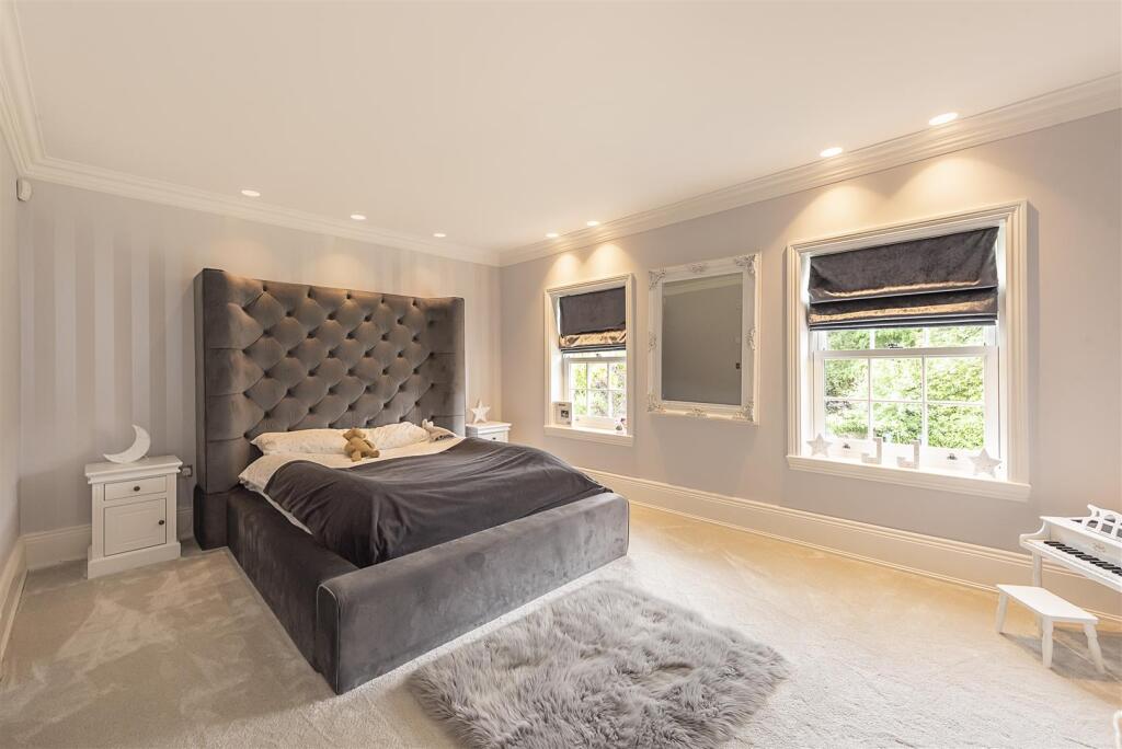 Additional image 9 of Hatching Green Close, Harpenden