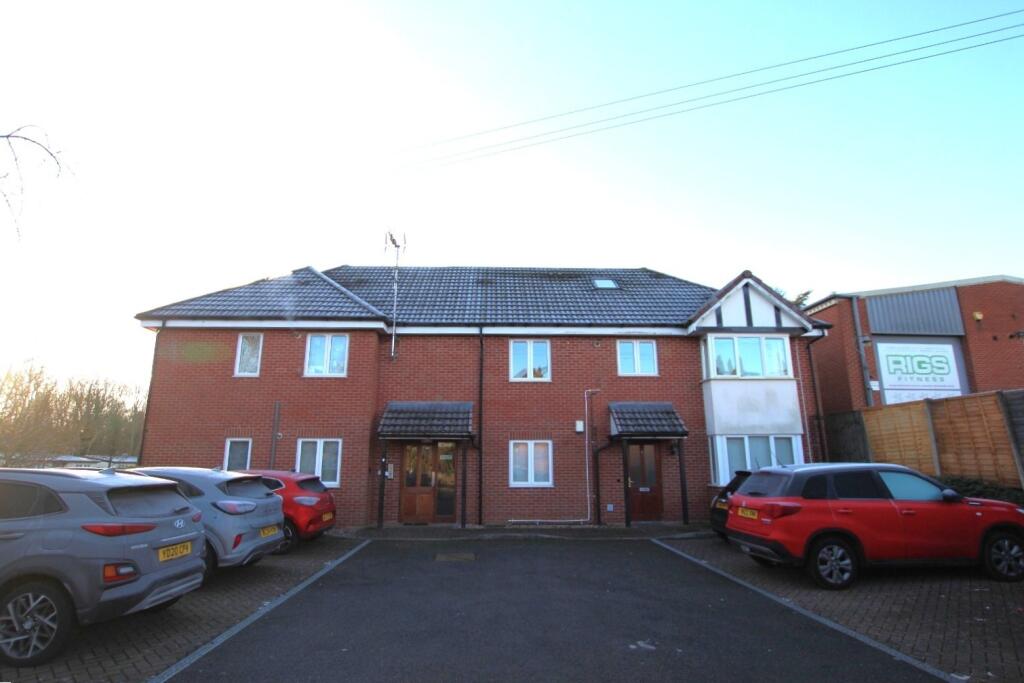 Property image for Six (6) Months Let Only - Brandon Court, Birmingham, West Midlands, B13 0BL