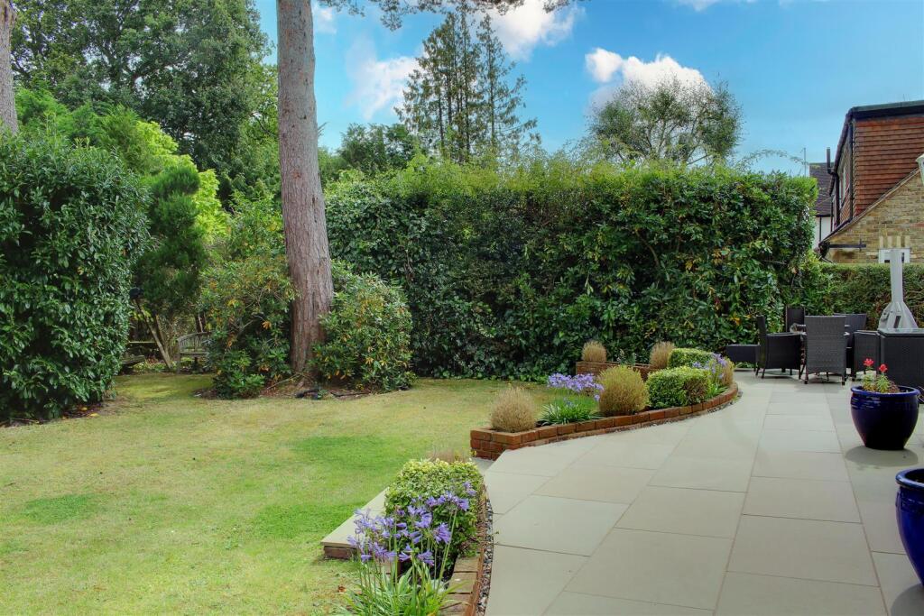 Additional image 60 of Pine Grove, Brookmans Park