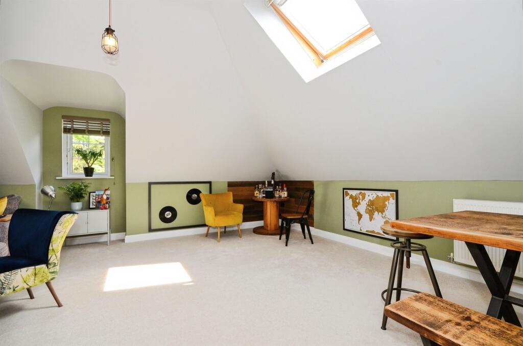 Additional image 15 of Millstone Way, Harpenden