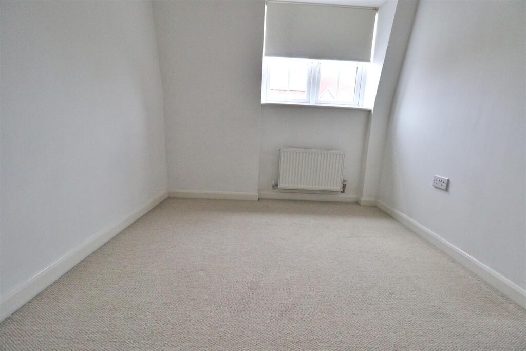 Additional image 5 of Great North Road, Hatfield