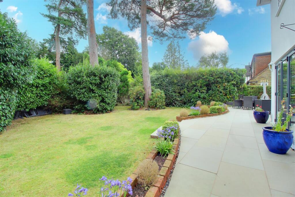 Additional image 57 of Pine Grove, Brookmans Park