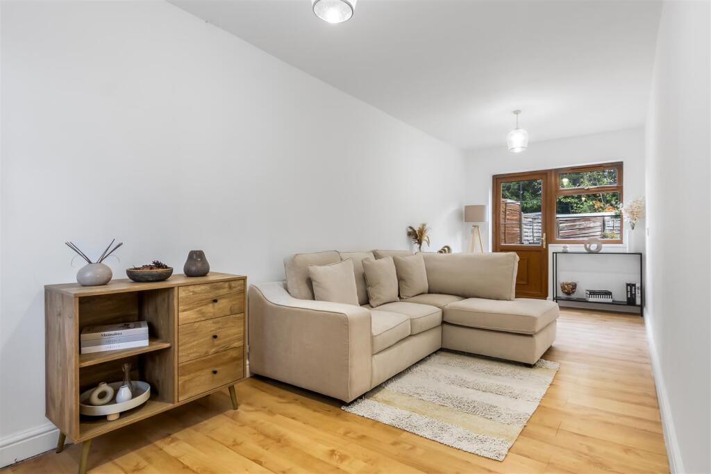 Additional image 5 of Pooleys Lane, Welham Green, Herts