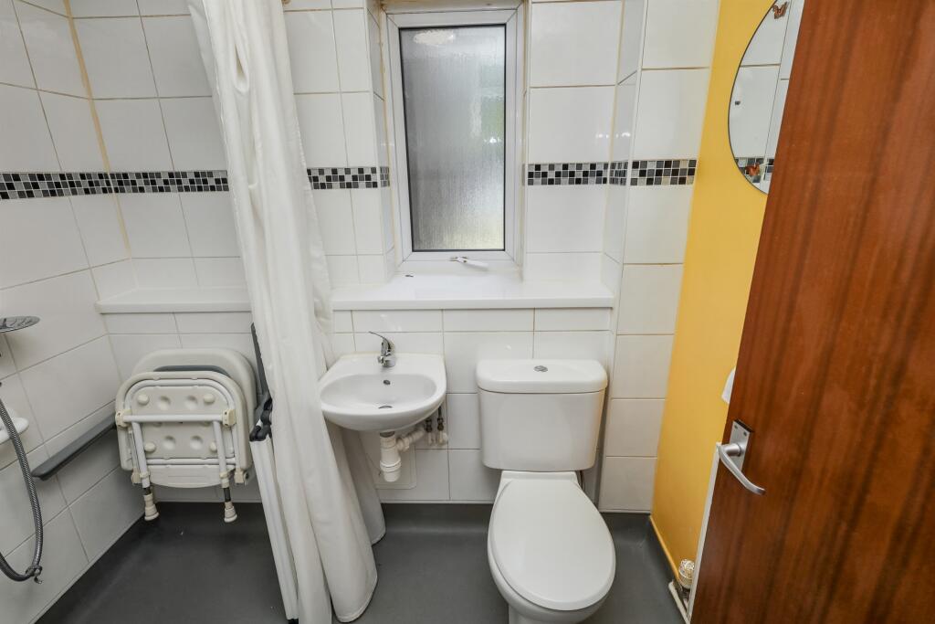 Additional image 14 of 6 Bridge Court, Hillside Road, Harpenden, Hertfordshire, AL5 4DH