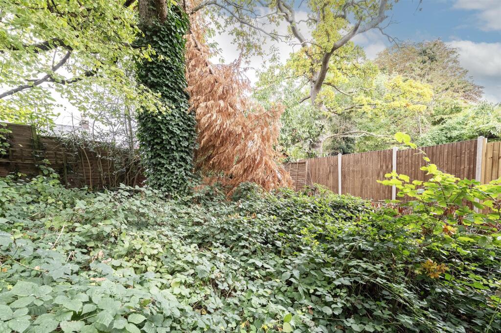 Additional image 8 of Eastmoor Park, Harpenden