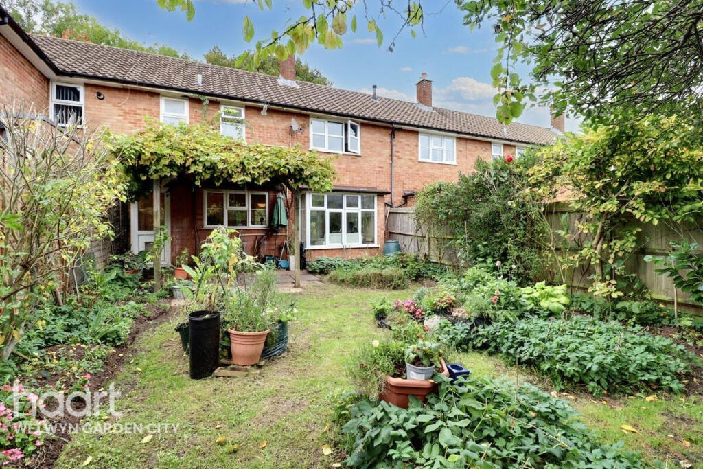 Additional image 14 of Vine Close, Welwyn Garden City