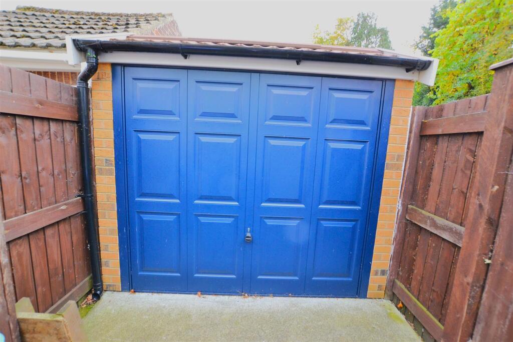 Additional image 32 of Pooleys Lane, Welham Green