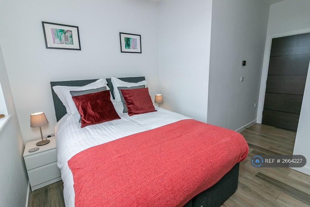 Additional image 10 of Great North Road, Hatfield, AL9