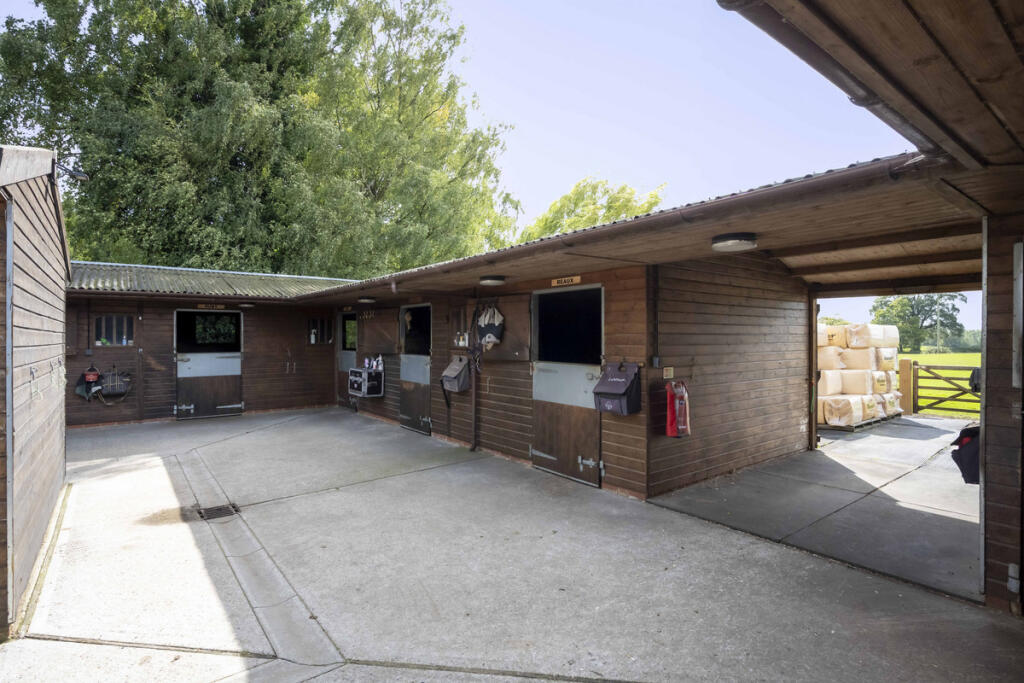 Additional image 6 of Pottersheath Road, Welwyn, AL6